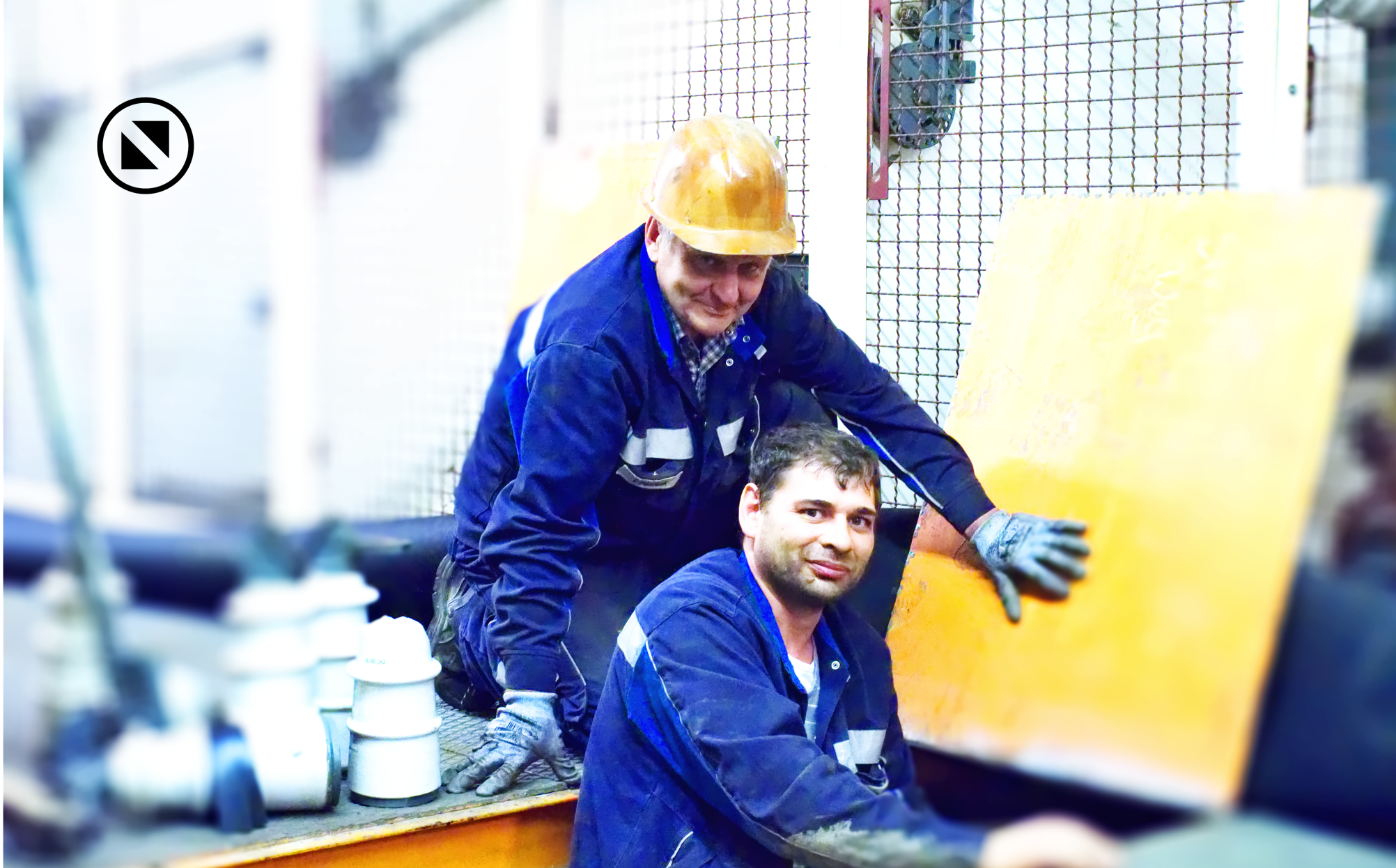 Abbildung: Foto 2 Montage-Team Mitarbeiter ELMO GROUP auf Kundenbaustelle
